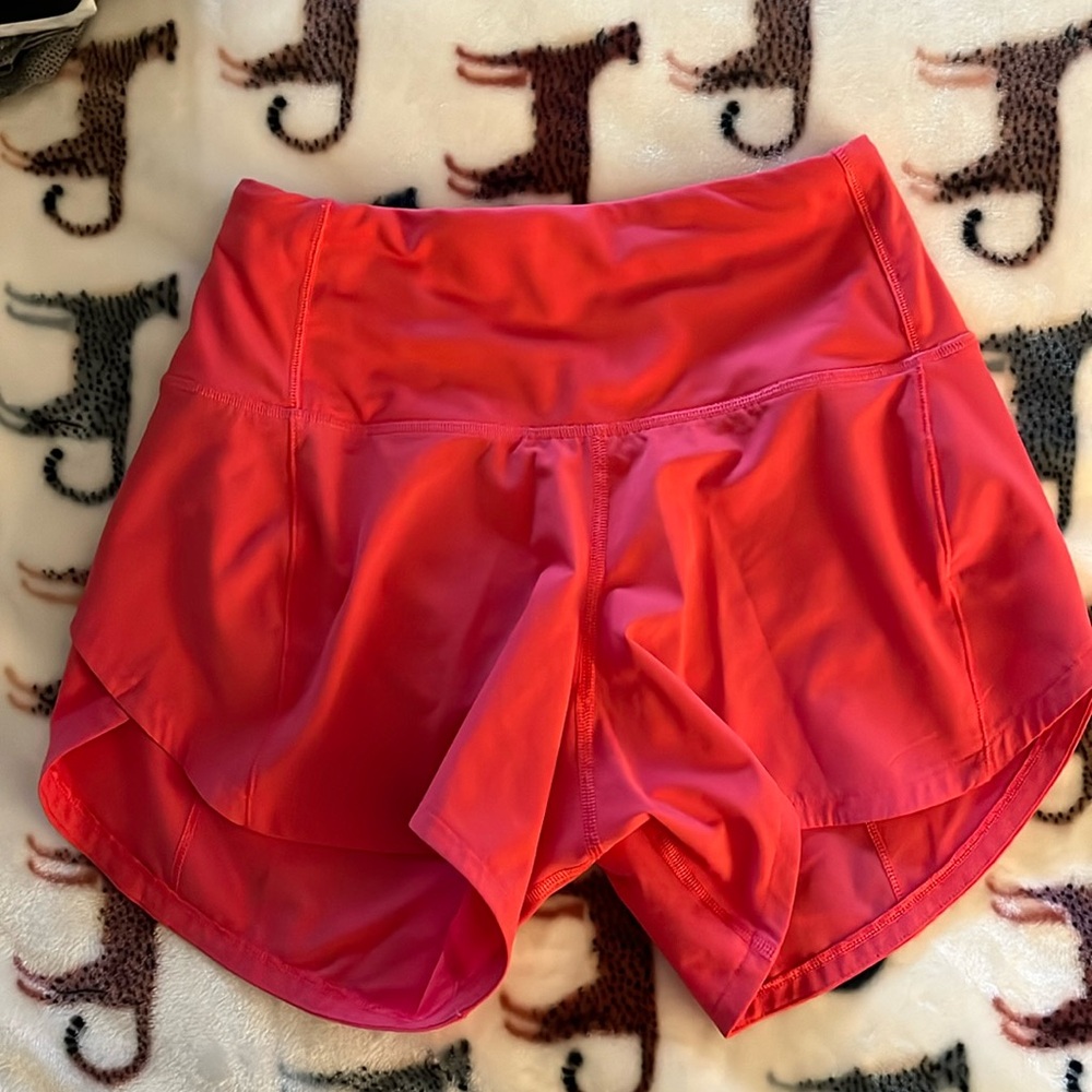 🍋 Lululemon speed shorts